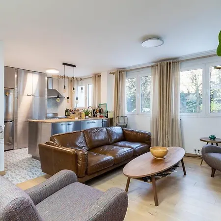 Belleville Apartment *